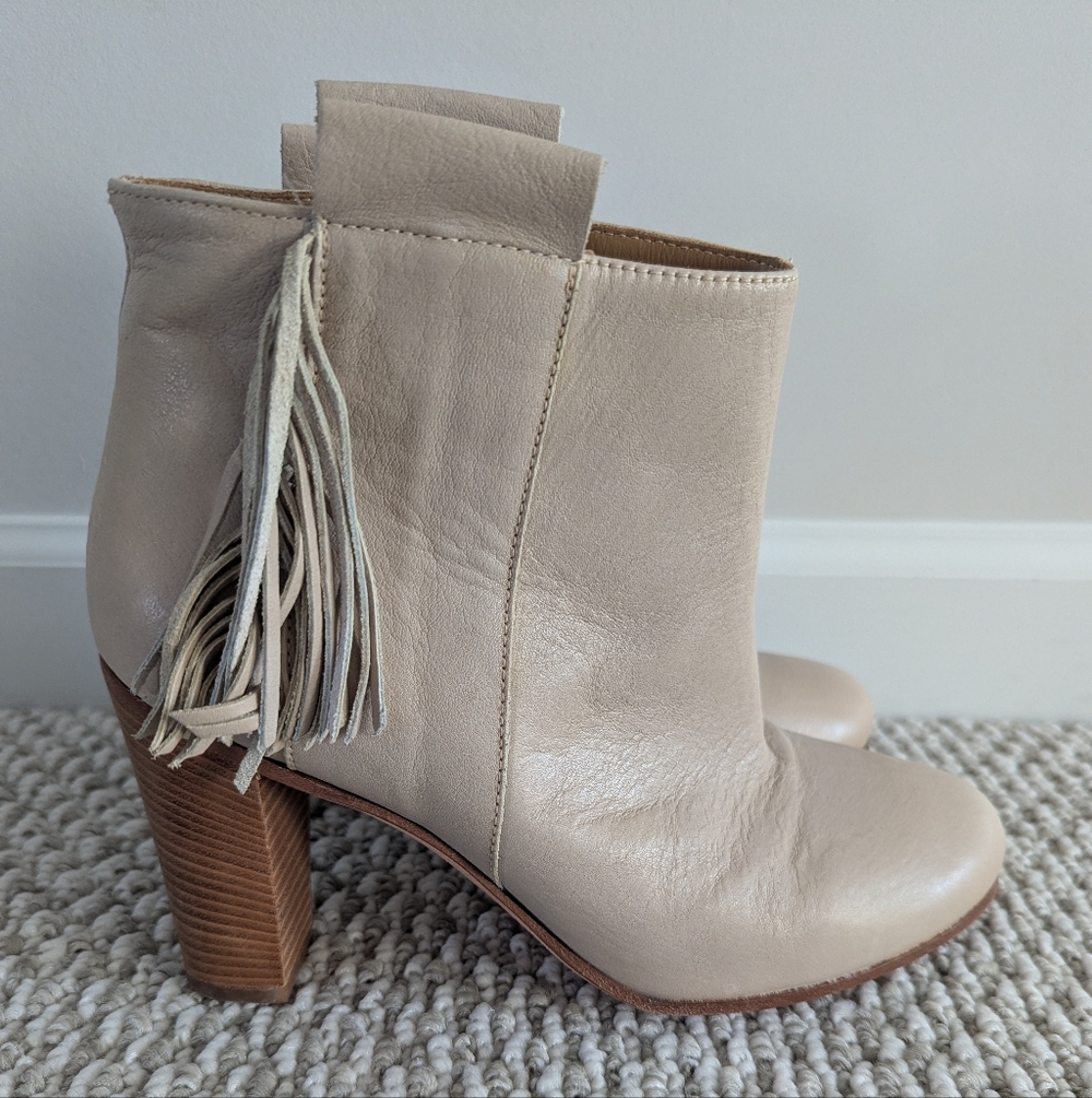 Chic Cream Heeled Boots with Tassel Detail